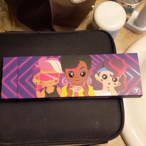 Back to the fuschia blush palette trixie cosmetics